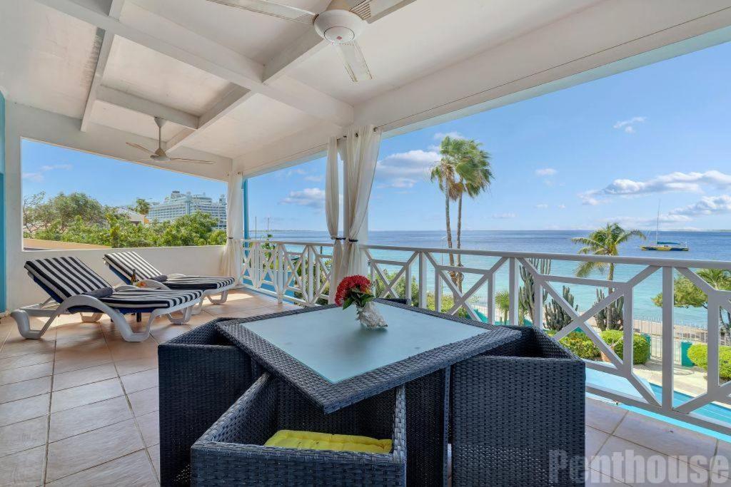Bonaire Oceanfront Apartments Kralendijk Extérieur photo