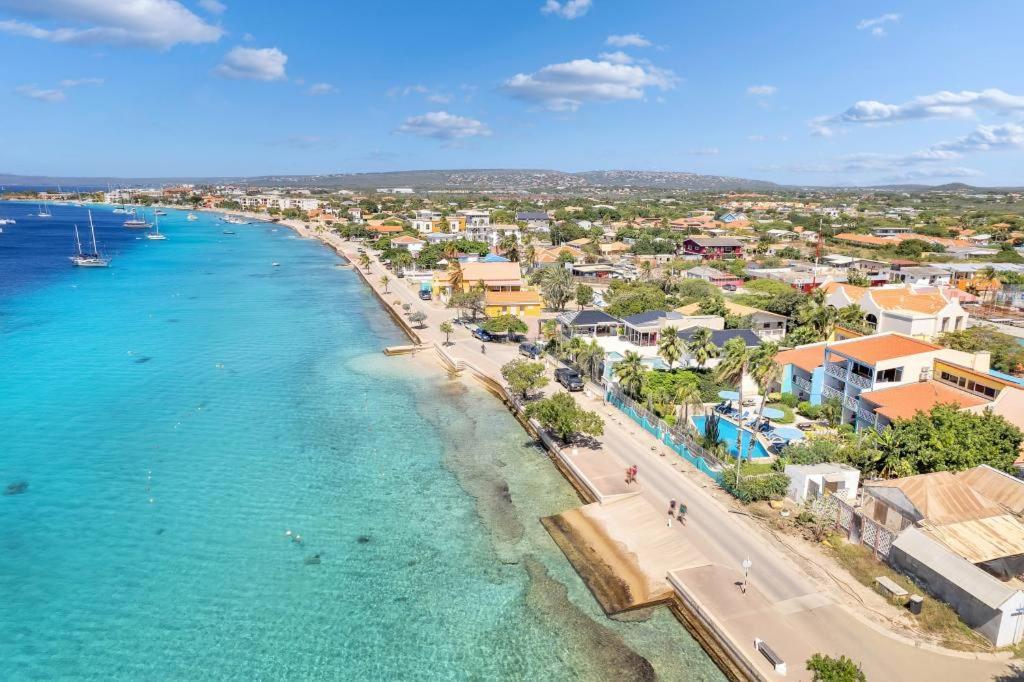 Bonaire Oceanfront Apartments Kralendijk Extérieur photo